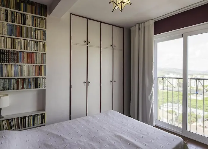 Piso Amplio Con Vistas Laterales Al Mar Appartement *